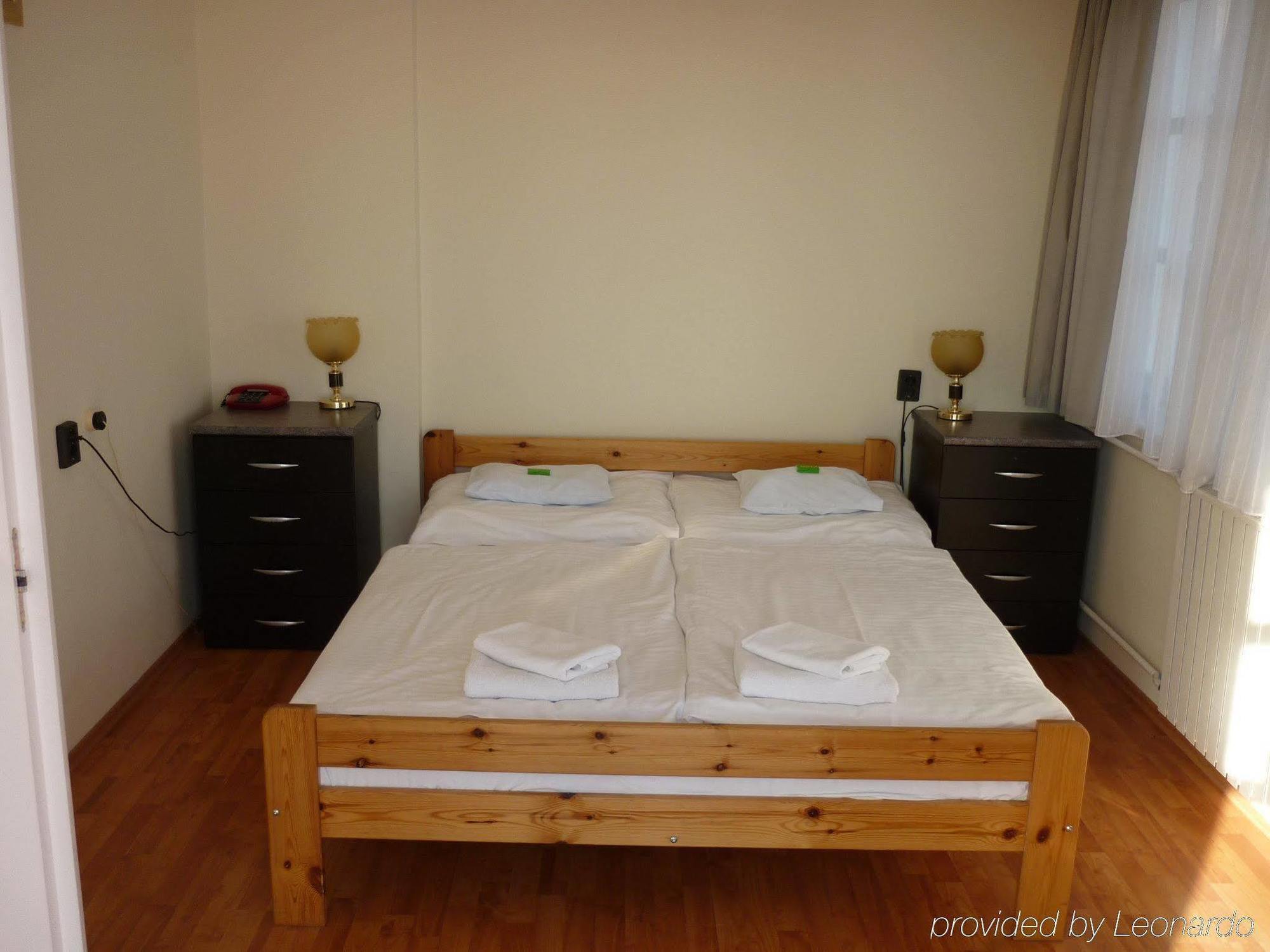 Budai Hotel บูดาเปสต์ ภายนอก รูปภาพ